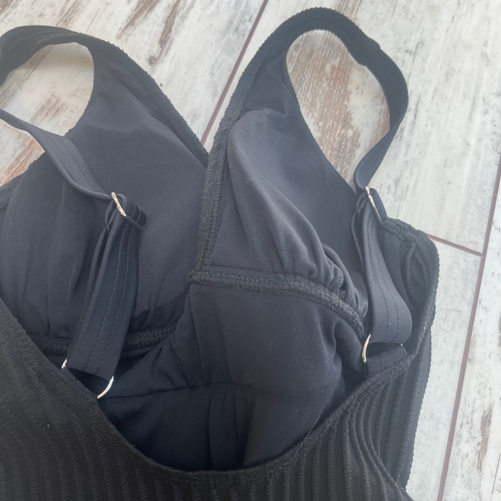 CUPSHE Black Ribbed One-Piece Swimsuit – Adjustable Straps - Small - Picture 4 of 12